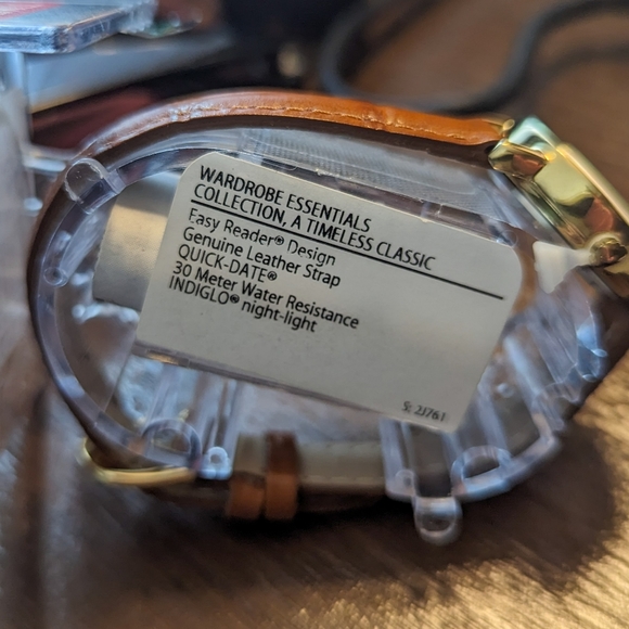 Timex Wardrobe Essentials Collection Watch, Genuine Leather, NWT - Picture 4 of 8